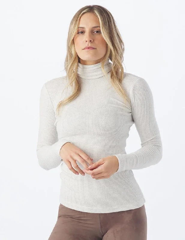 Sequined Knit TopsComfort Turtleneck: Oatmeal Heather